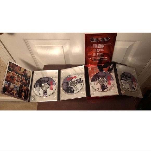 The Sopranos- Seasons 1 & 2 DVDs - Picture 6 of 9